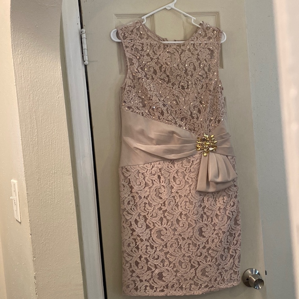 Women’s dress 12P